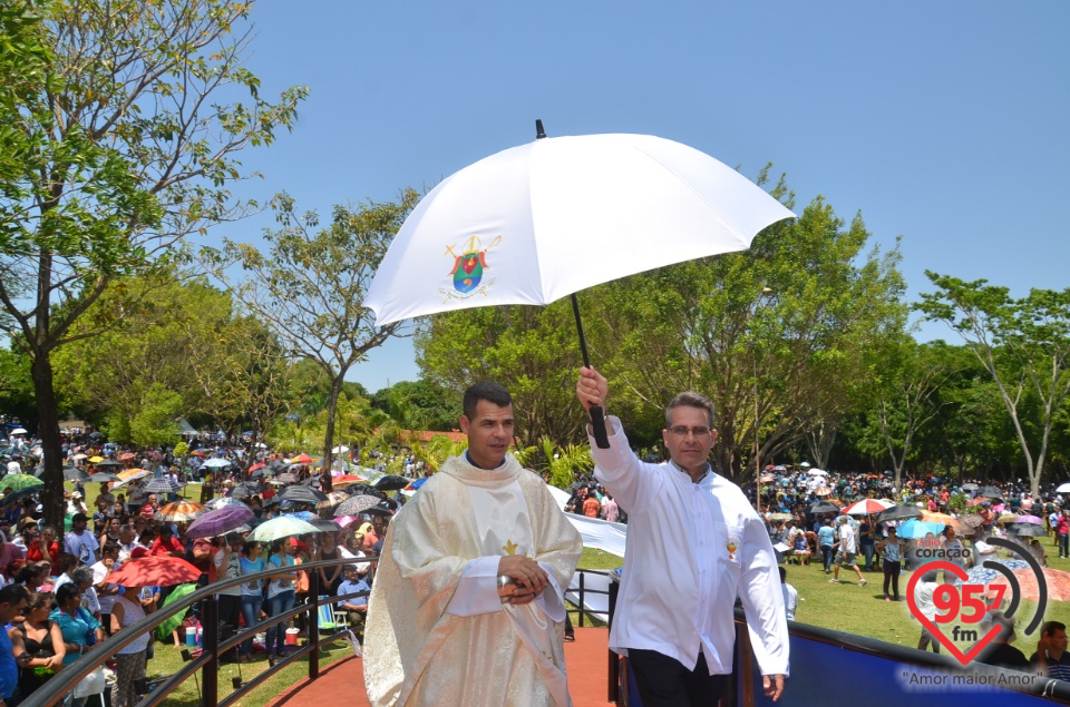 Romaria de N.Sra. Aparecida leva multidão ao Santuário da Vila São Pedro