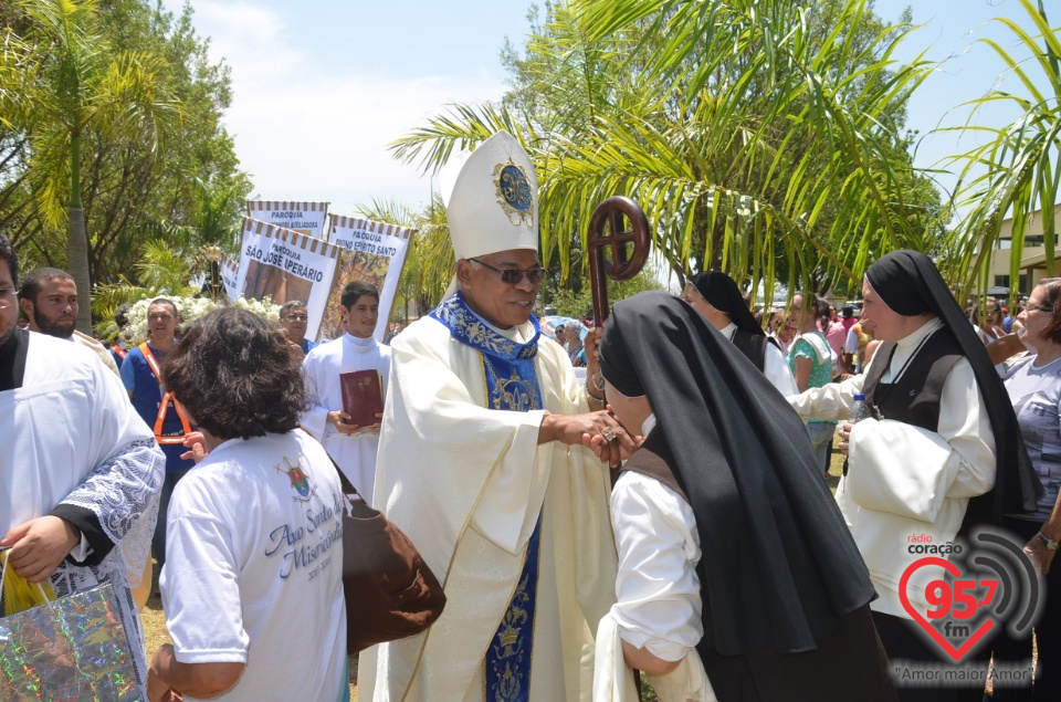 Romaria de N.Sra. Aparecida leva multidão ao Santuário da Vila São Pedro