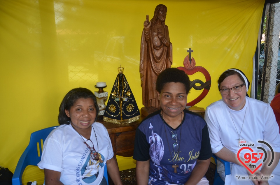 Romaria de N.Sra. Aparecida leva multidão ao Santuário da Vila São Pedro
