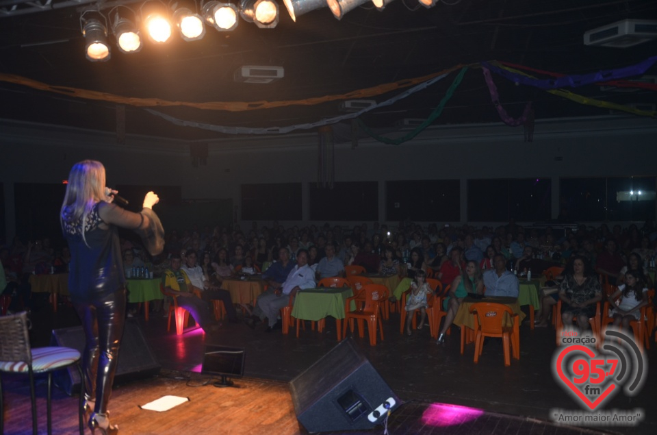 Fotos do Evangeliza Show com Adriana Arydes no Clube Indaiá