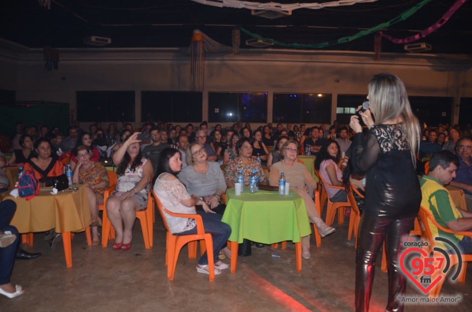 Fotos do Evangeliza Show com Adriana Arydes no Clube Indaiá