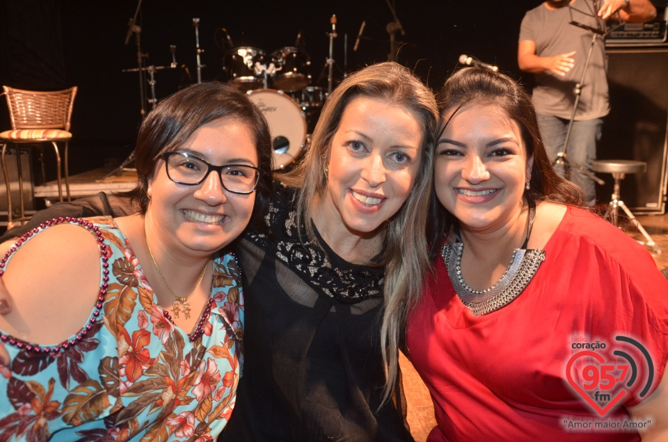 Fotos do Evangeliza Show com Adriana Arydes no Clube Indaiá