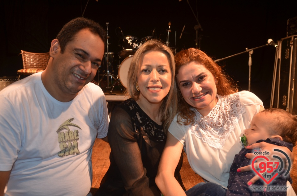 Fotos do Evangeliza Show com Adriana Arydes no Clube Indaiá