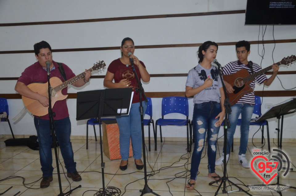 9º Show de Prêmios 'Amigo do Coração' é divulgado para o Cursilho de Adultos
