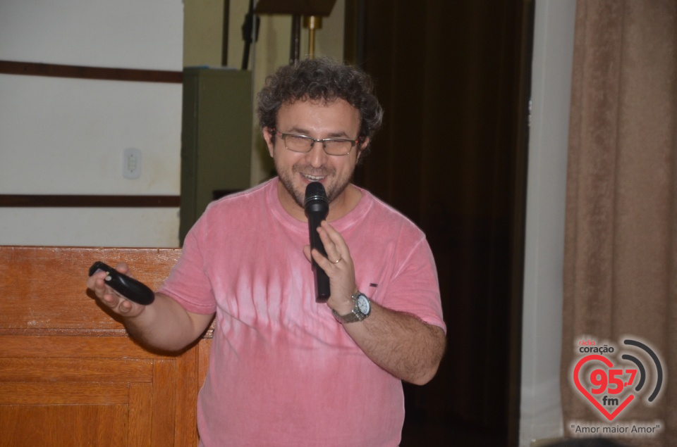 9º Show de Prêmios 'Amigo do Coração' é divulgado para o Cursilho de Adultos