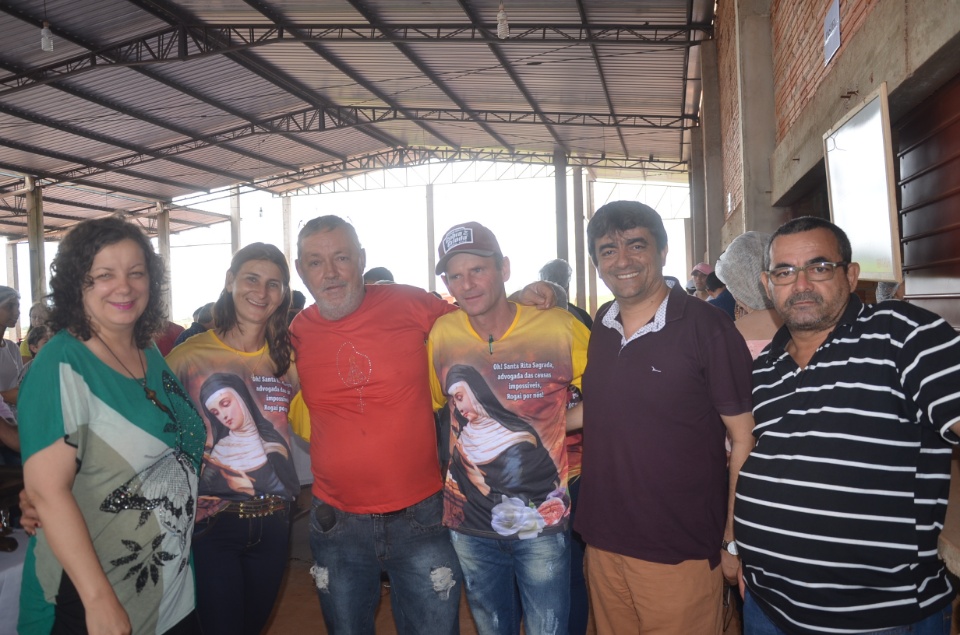 Comunidade Santa Rita de Cássia realiza almoço com Costelão
