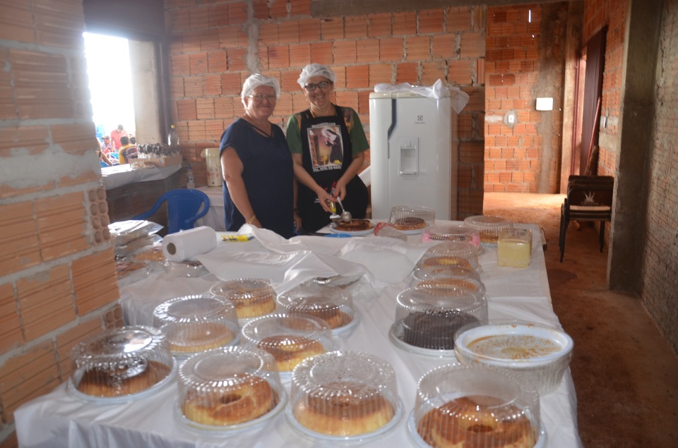 Comunidade Santa Rita de Cássia realiza almoço com Costelão