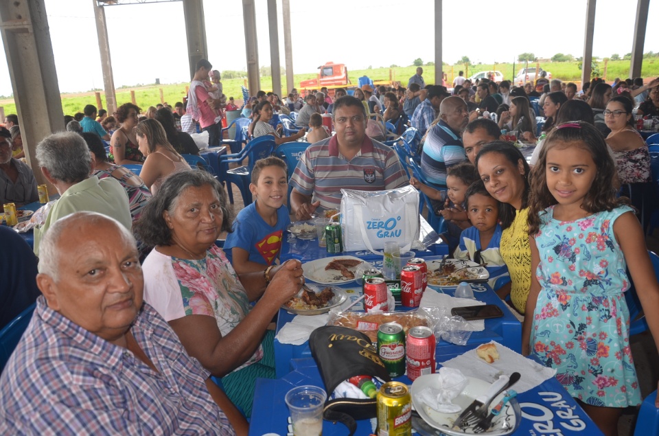 Comunidade Santa Rita de Cássia realiza almoço com Costelão