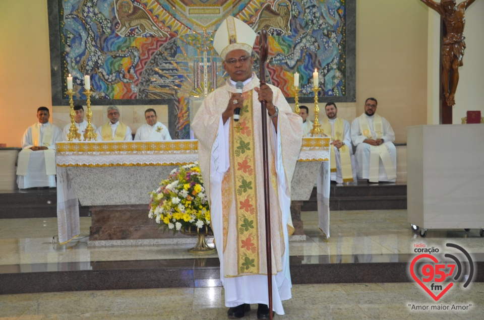 Dom Henrique celebra 2 anos de episcopado