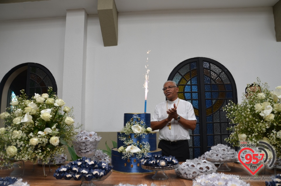 Dom Henrique celebra 2 anos de episcopado