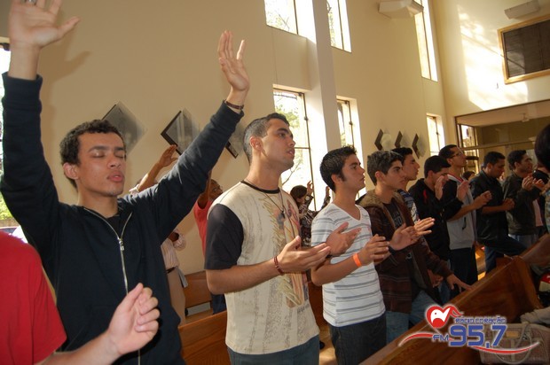 Retiro ‘Jesus quer curar tua família’