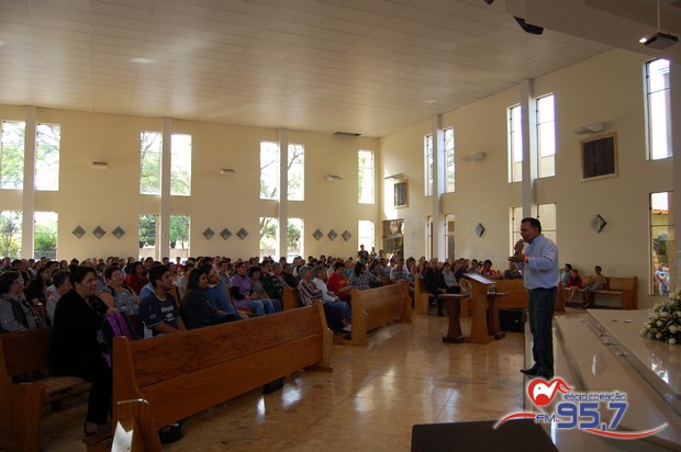 Retiro ‘Jesus quer curar tua família’