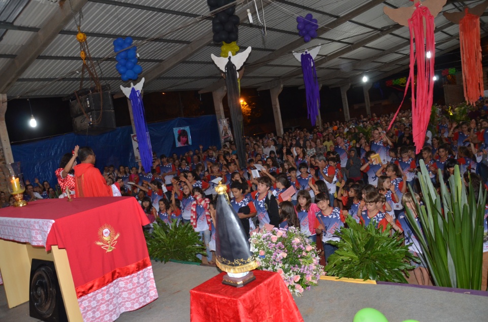 Missa de encerramento do acampamento Pré-Mirim no santuário Pe.Pio