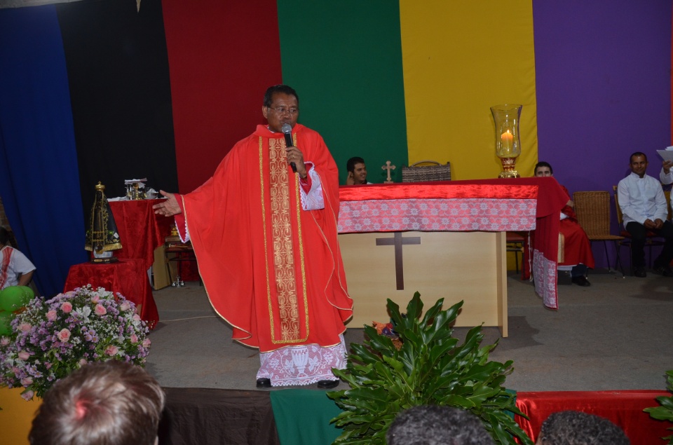 Missa de encerramento do acampamento Pré-Mirim no santuário Pe.Pio