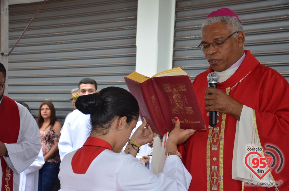 Dom Henrique preside Missa de Ramos na catedral