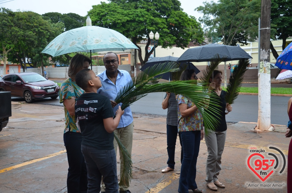 Dom Henrique preside Missa de Ramos na catedral