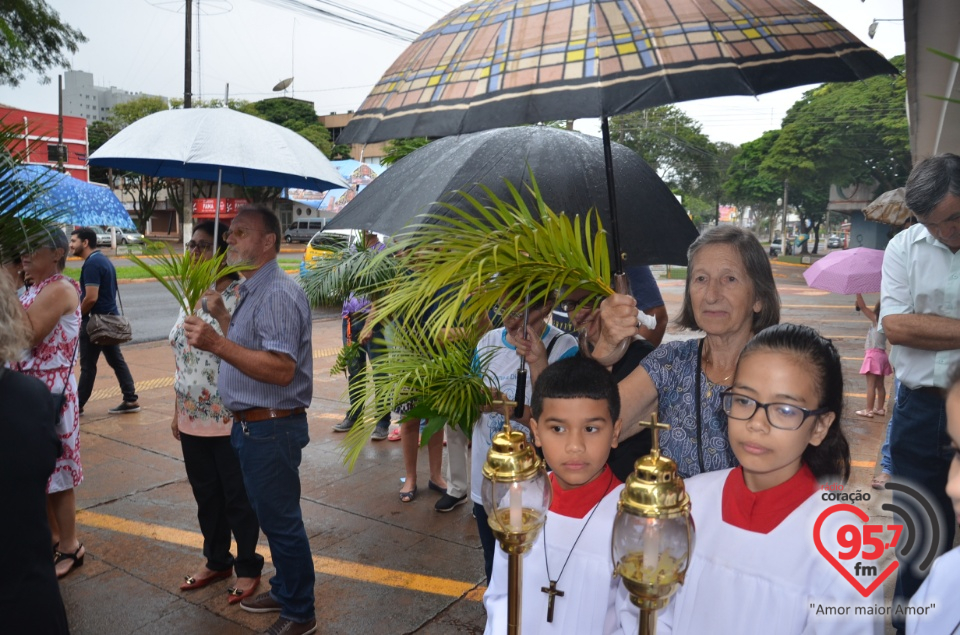 Dom Henrique preside Missa de Ramos na catedral