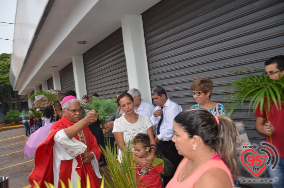 Dom Henrique preside Missa de Ramos na catedral