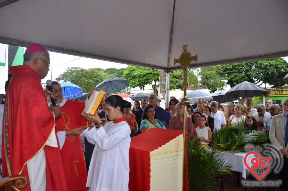Dom Henrique preside Missa de Ramos na catedral