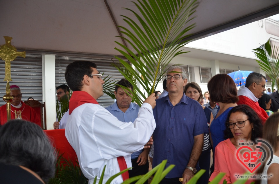 Dom Henrique preside Missa de Ramos na catedral