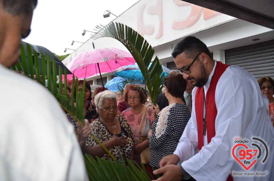 Dom Henrique preside Missa de Ramos na catedral