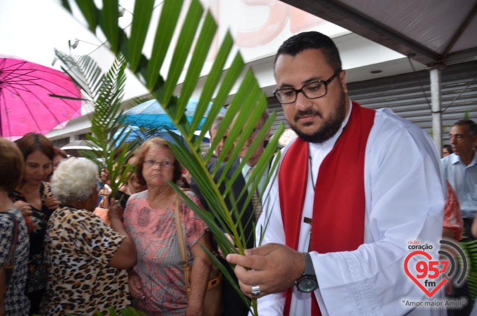 Dom Henrique preside Missa de Ramos na catedral