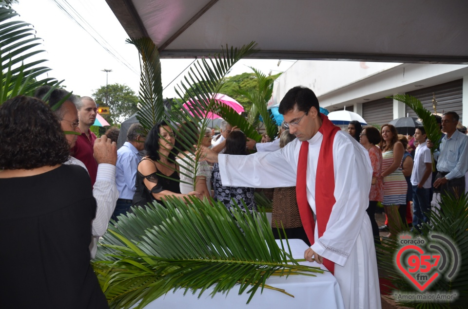 Dom Henrique preside Missa de Ramos na catedral