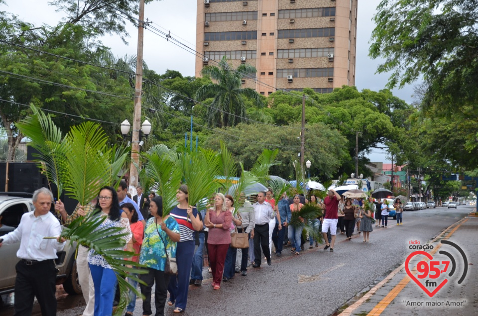 Dom Henrique preside Missa de Ramos na catedral