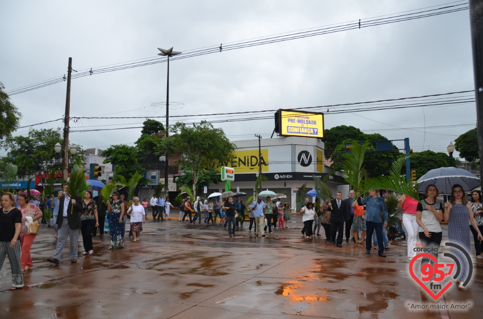 Dom Henrique preside Missa de Ramos na catedral