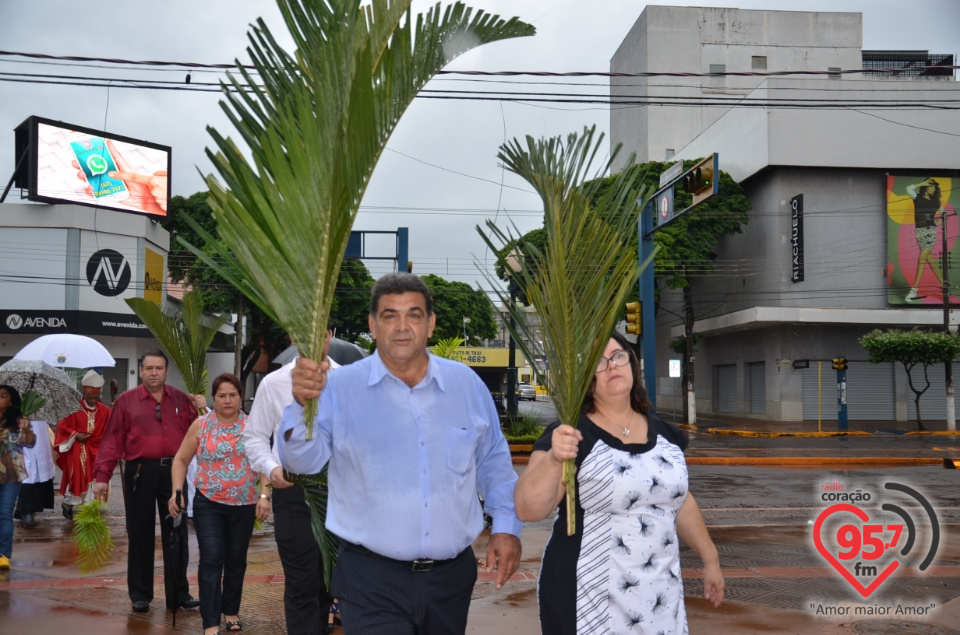 Dom Henrique preside Missa de Ramos na catedral