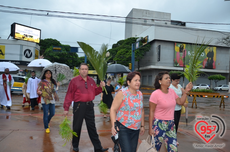 Dom Henrique preside Missa de Ramos na catedral