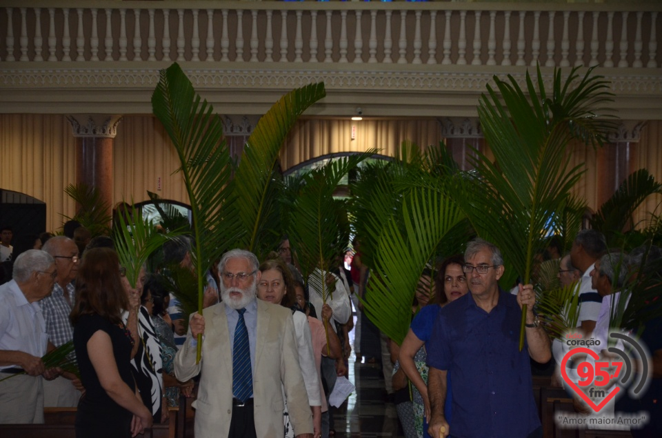 Dom Henrique preside Missa de Ramos na catedral