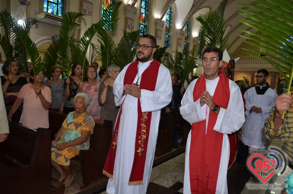 Dom Henrique preside Missa de Ramos na catedral