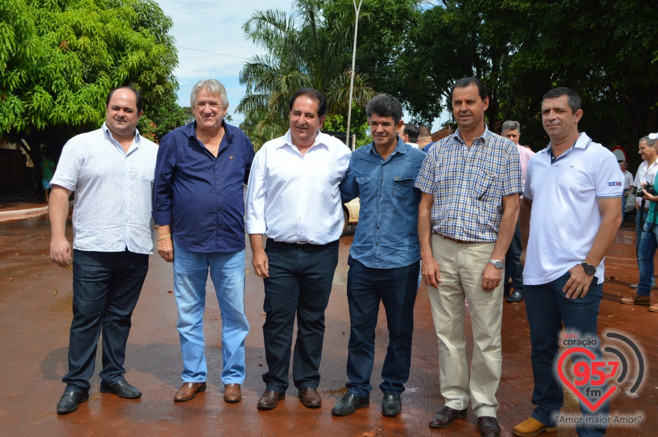 Governador esteve hoje em Itaporã,Douradina e Montese para entrega de obras