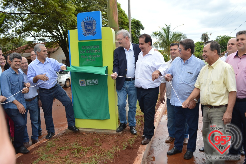 Governador esteve hoje em Itaporã,Douradina e Montese para entrega de obras