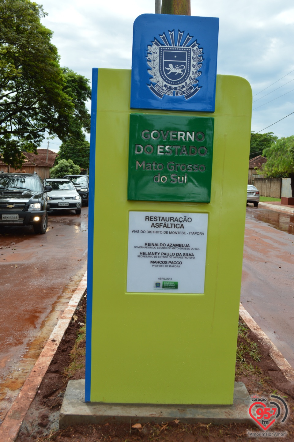 Governador esteve hoje em Itaporã,Douradina e Montese para entrega de obras