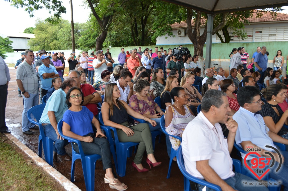 Governador esteve hoje em Itaporã,Douradina e Montese para entrega de obras