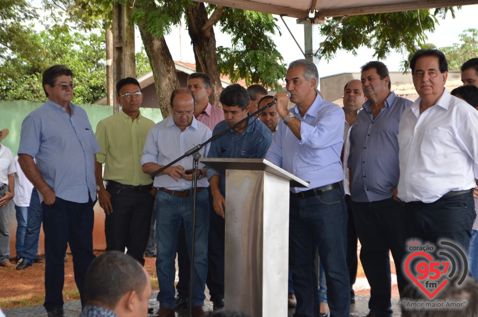 Governador esteve hoje em Itaporã,Douradina e Montese para entrega de obras