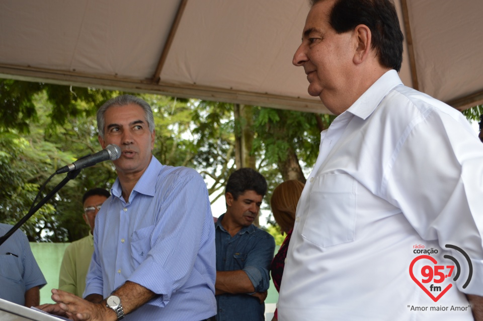 Governador esteve hoje em Itaporã,Douradina e Montese para entrega de obras