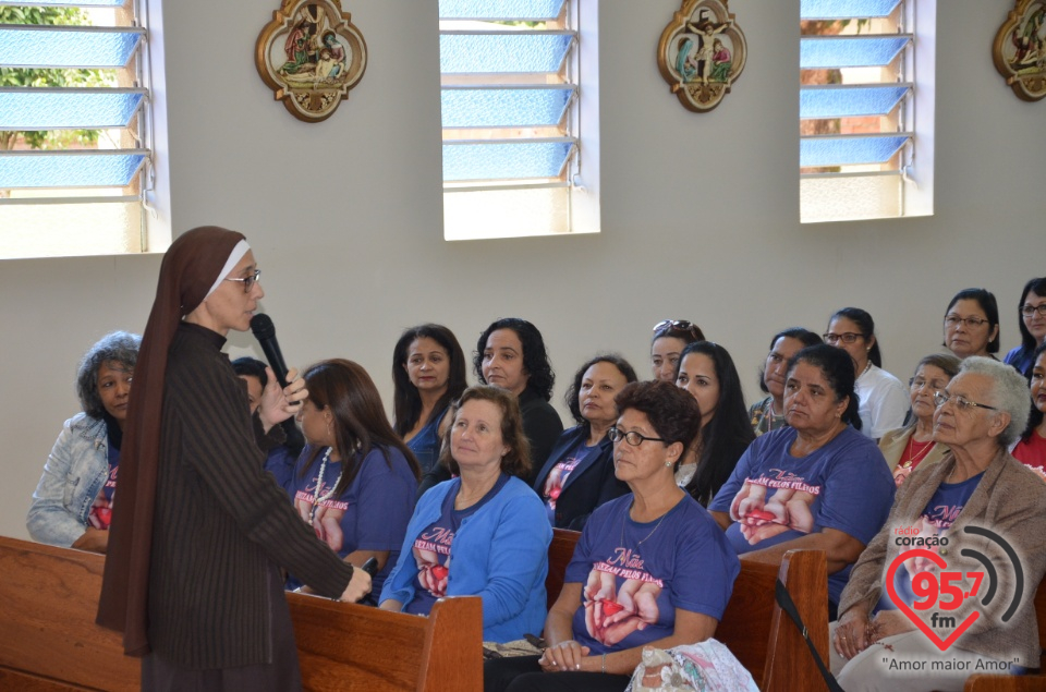 Peregrinação Mães que rezam pelos filhos e Legião de Maria