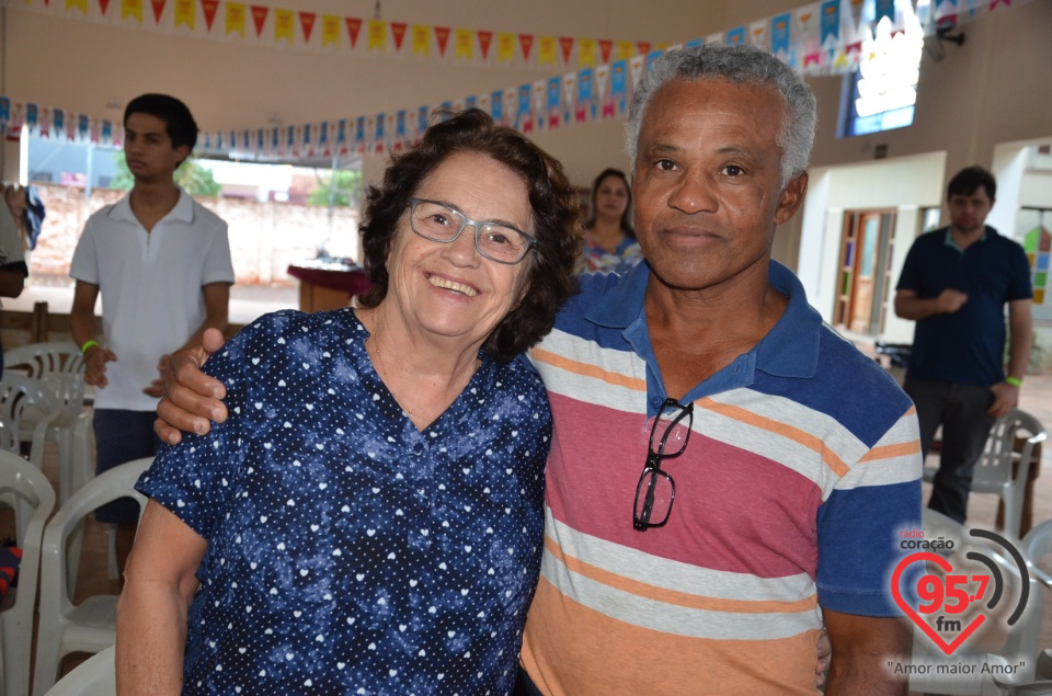 Dinairdes Rocha de Goiânia realiza encontro com casais em Dourados