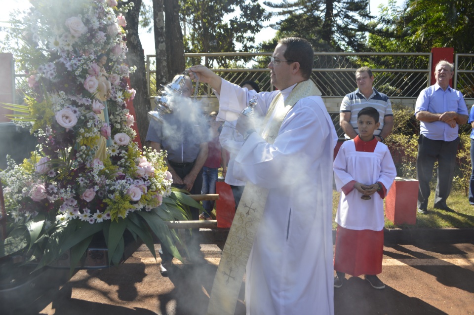 Distrito da Macaúba celebra padroeira N.Sra. da Glória