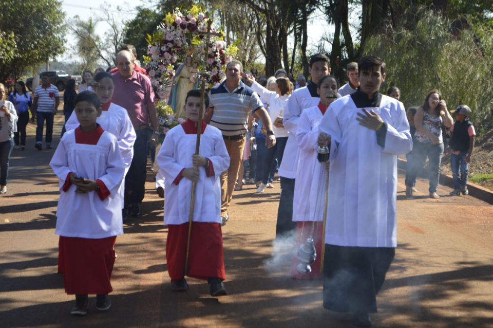 Distrito da Macaúba celebra padroeira N.Sra. da Glória