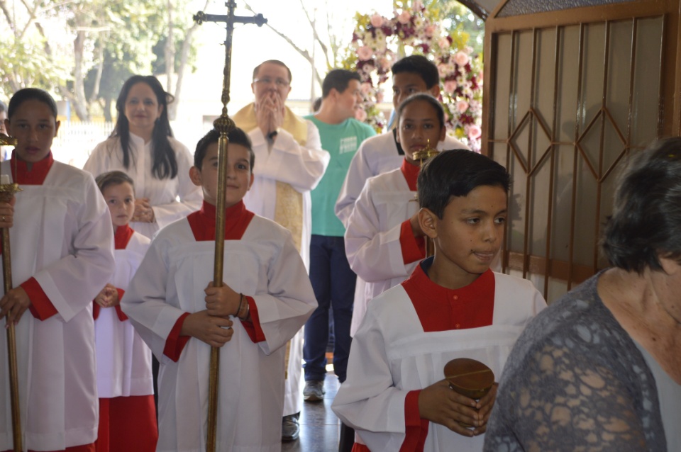 Distrito da Macaúba celebra padroeira N.Sra. da Glória