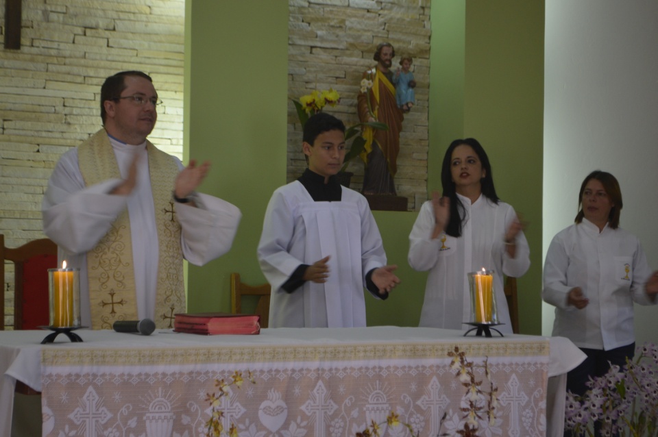 Distrito da Macaúba celebra padroeira N.Sra. da Glória