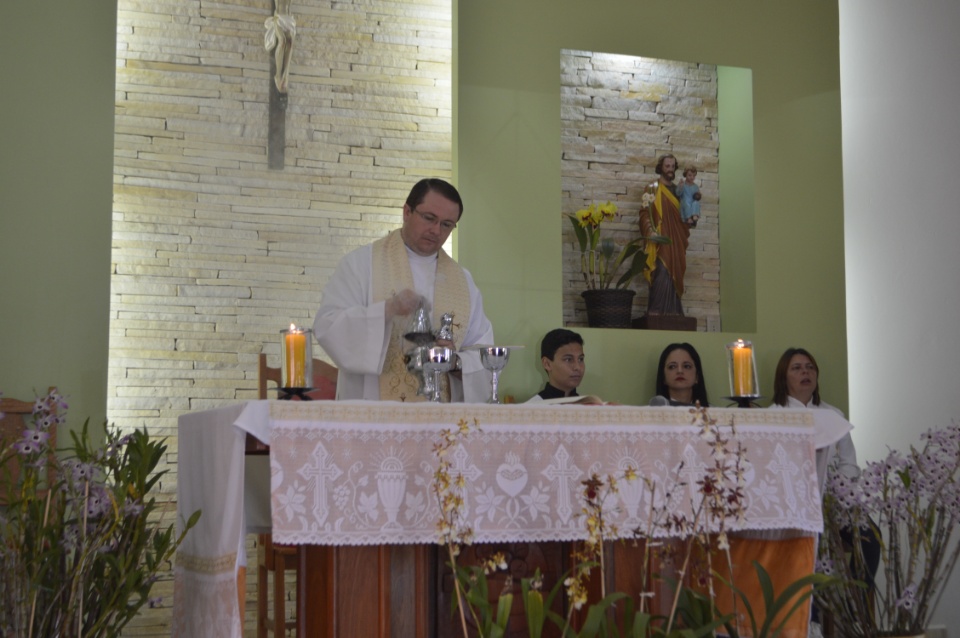 Distrito da Macaúba celebra padroeira N.Sra. da Glória