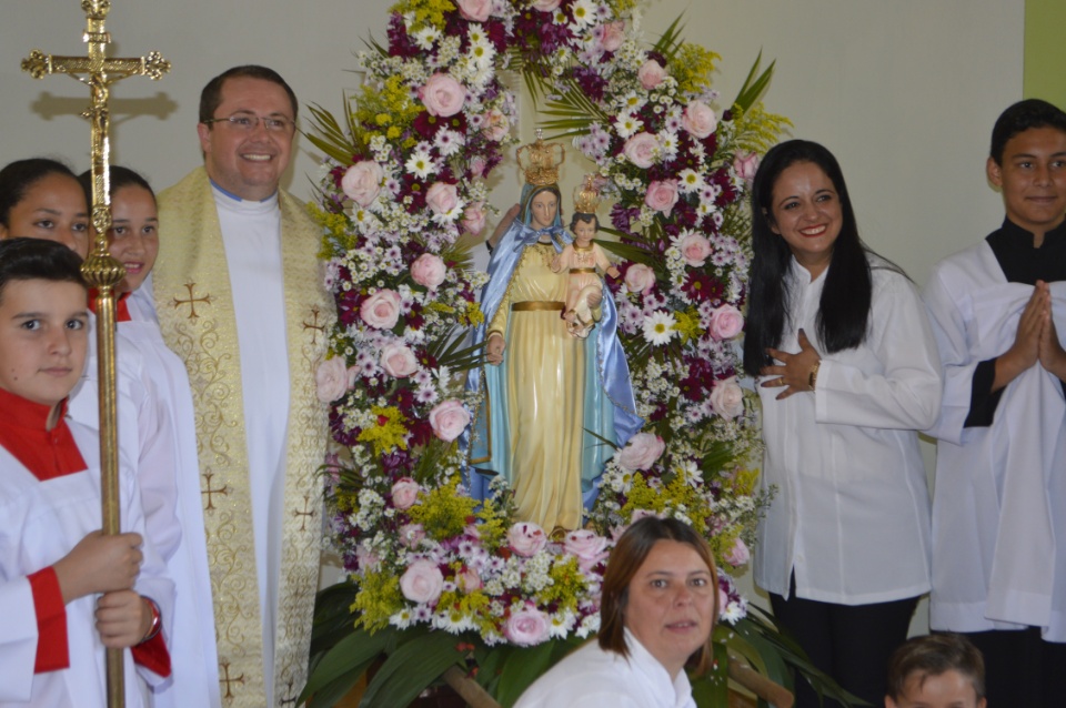 Distrito da Macaúba celebra padroeira N.Sra. da Glória