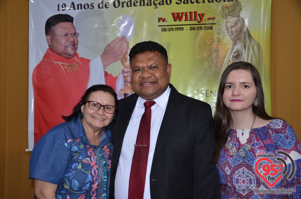 Pe. Wilibrodus Wedho comemora 19 anos de sacerdócio