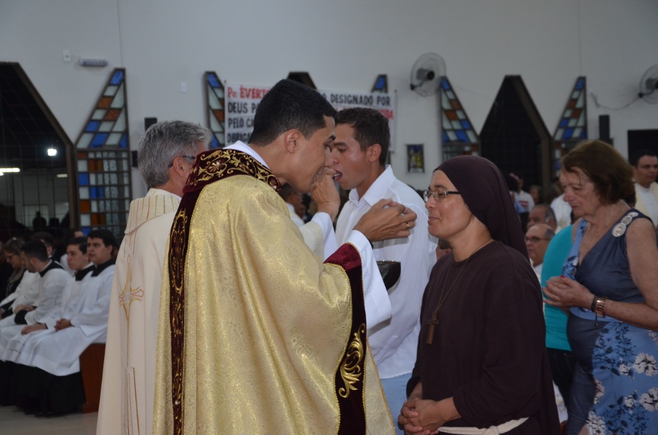 Ordenação sacerdotal de Éverton Manari