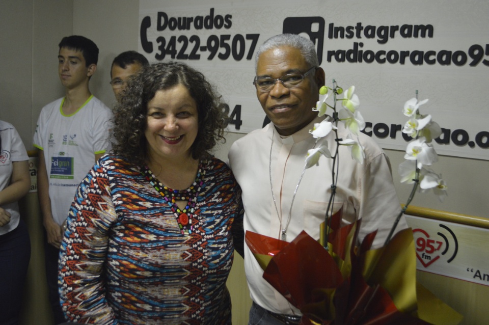 19 anos de sacerdócio: Homenagem para Dom Henrique na Rádio Coração